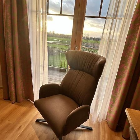 Laupus-Hof Apartment Бад Вилбел Екстериор снимка