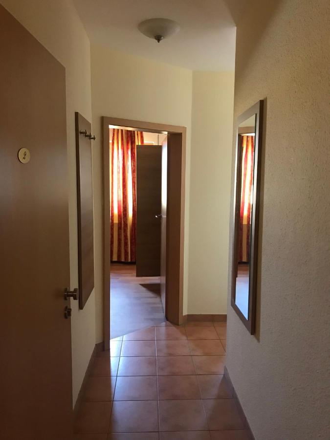 Laupus-Hof Apartment Бад Вилбел Екстериор снимка