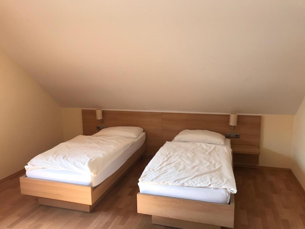 Laupus-Hof Apartment Бад Вилбел Екстериор снимка