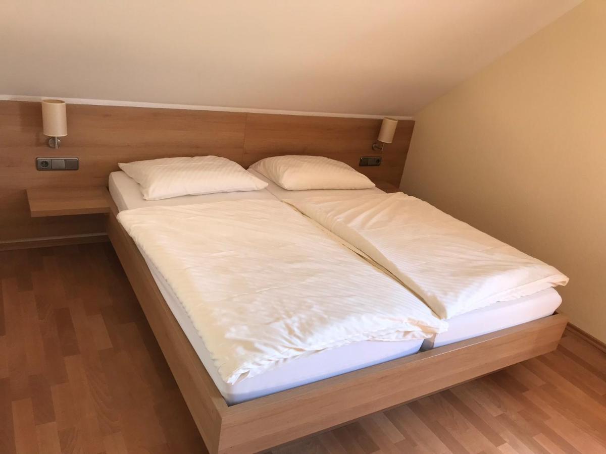 Laupus-Hof Apartment Бад Вилбел Екстериор снимка