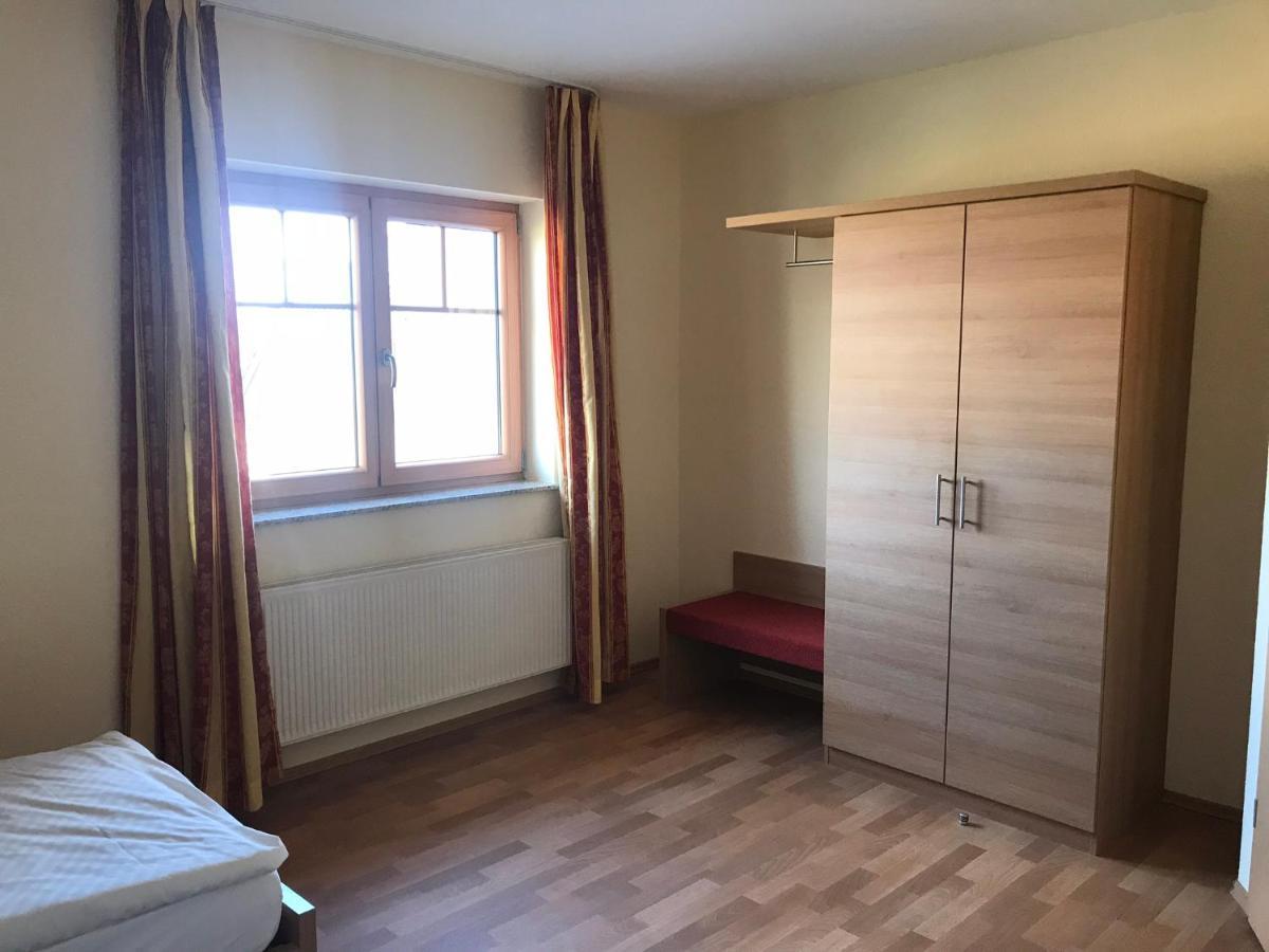 Laupus-Hof Apartment Бад Вилбел Екстериор снимка