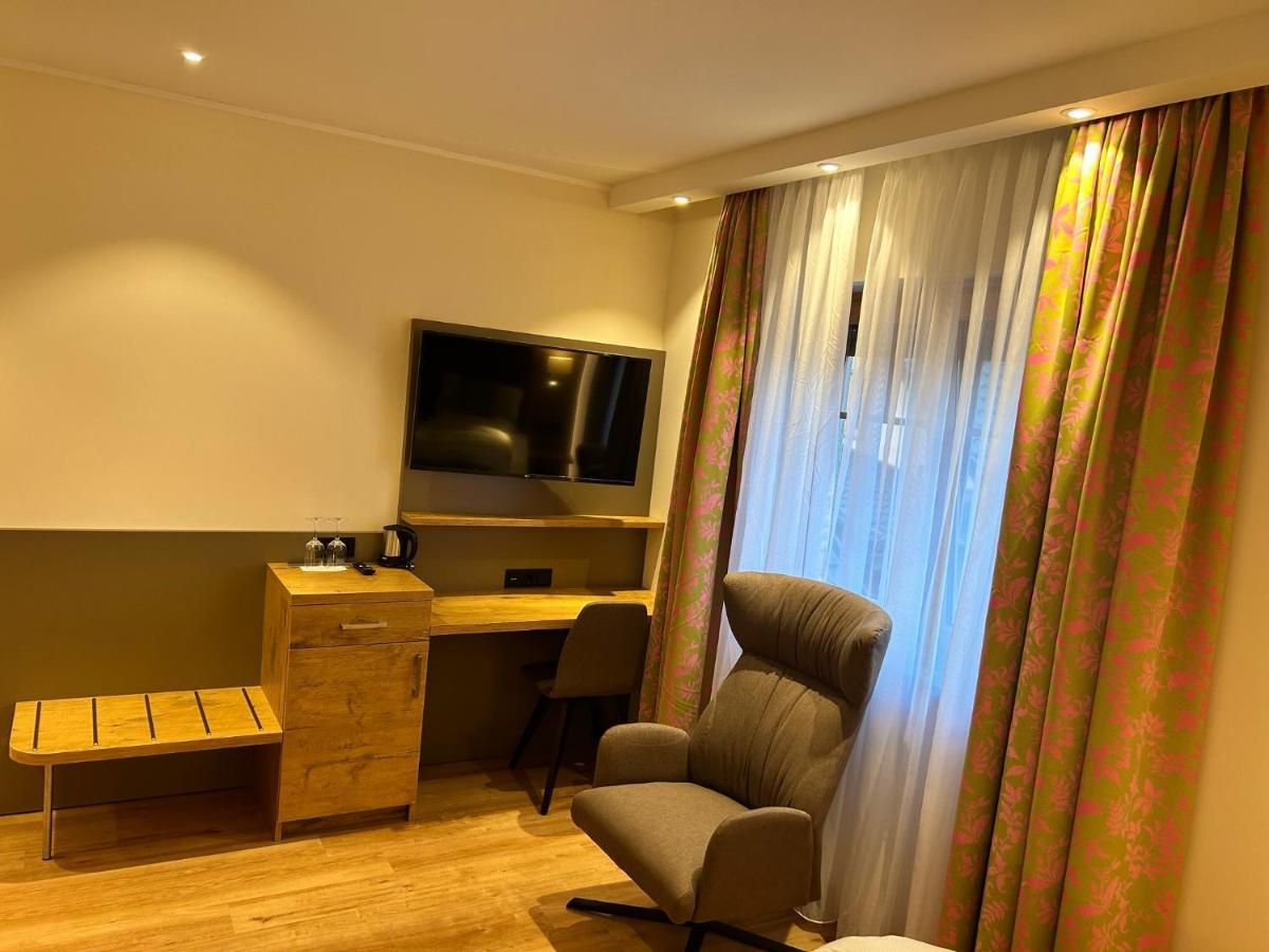 Laupus-Hof Apartment Бад Вилбел Екстериор снимка