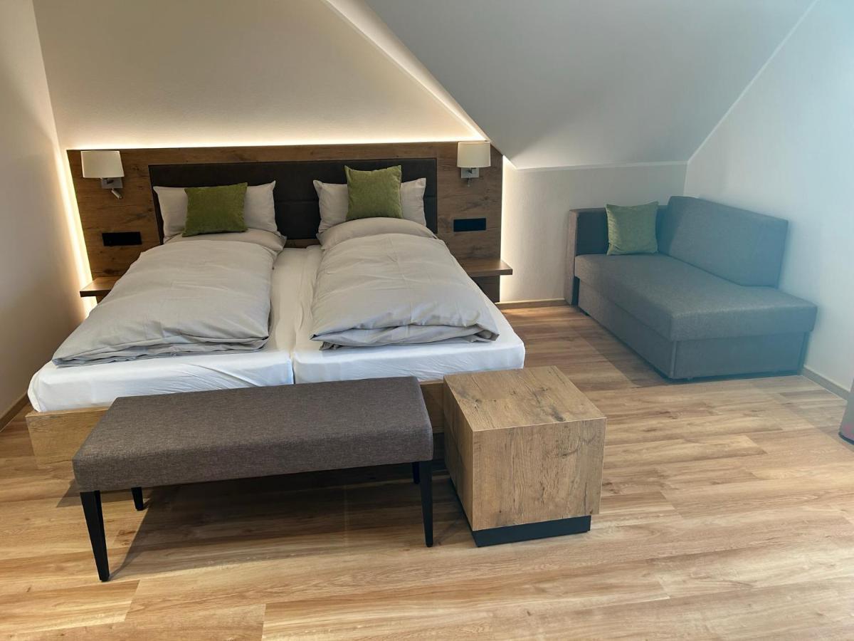 Laupus-Hof Apartment Бад Вилбел Екстериор снимка