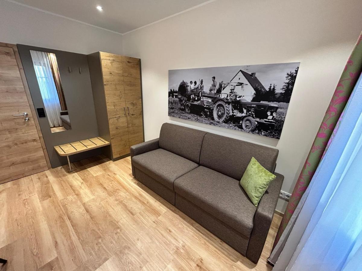Laupus-Hof Apartment Бад Вилбел Екстериор снимка
